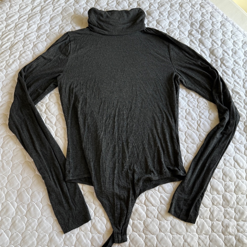 Bailey / 44 Solid Turtleneck Bodysuit Size Medium Made in USA
